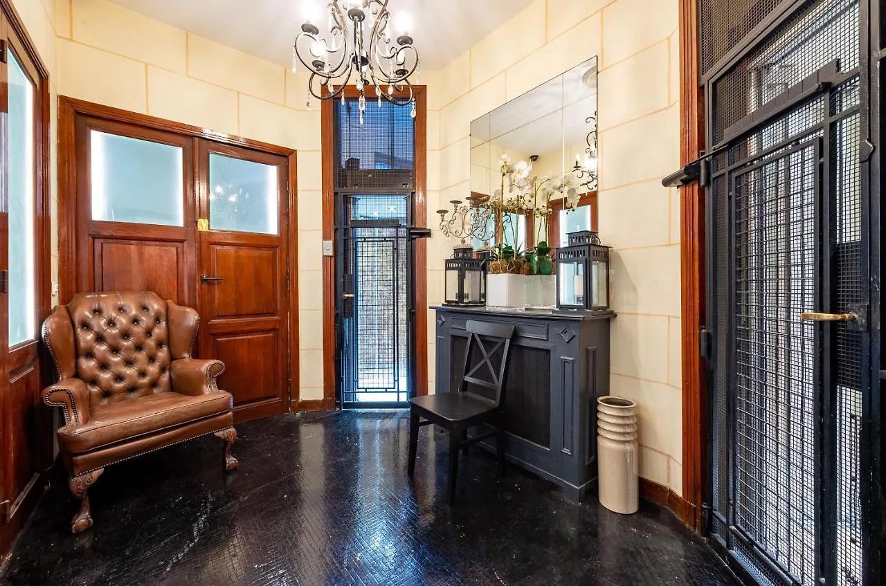 Apartment Spacieux Et Elegant Appartement Porte Des Ternes Paris France